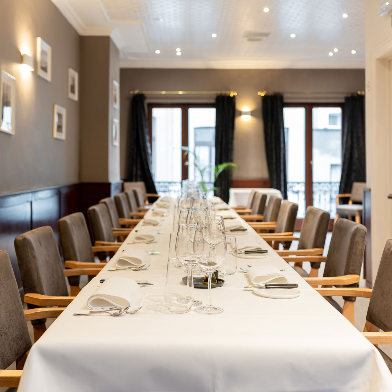 Salon privé - Stirwen - Etterbeek - Brussel - Gastronomische keuken - privé-eetzaal zakelijke maaltijden privé-evenementen