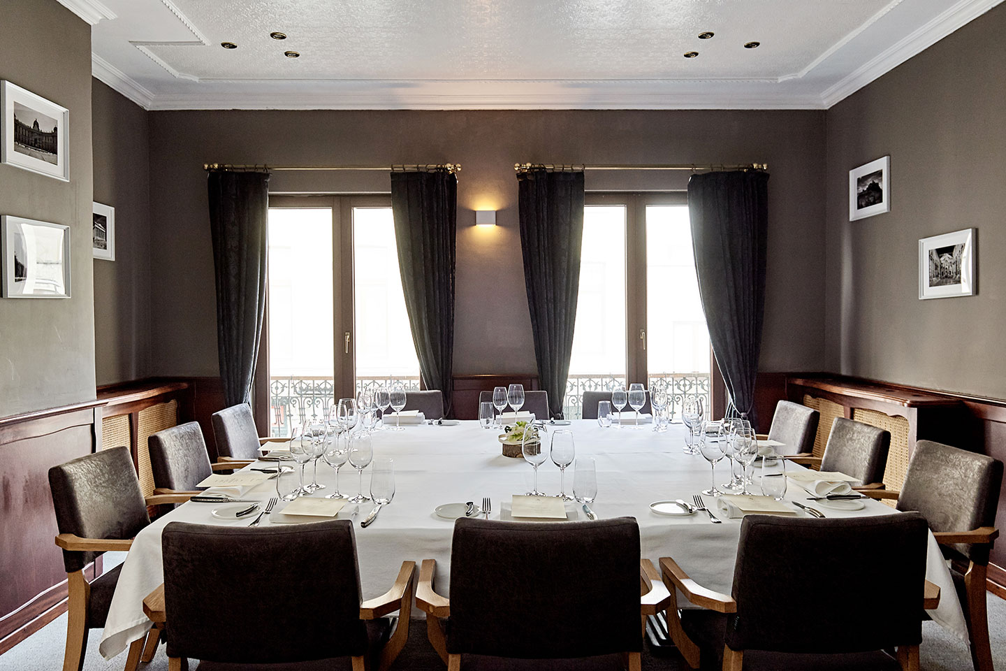 Salon privé - Stirwen - Etterbeek - Bruxelles - Cuisine Gastronomique - salle privative repas affaire événements privés
